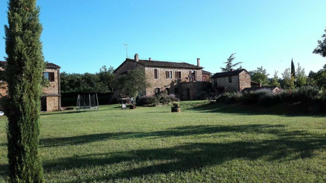 Вилла Farm House Il Fondaco Сиена Экстерьер фото